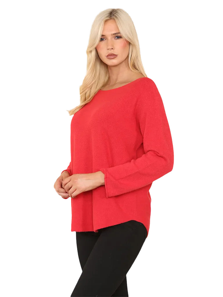 Women's wholesale soft knit jumper with round neck and long sleeves, crafted from a warm wool blend