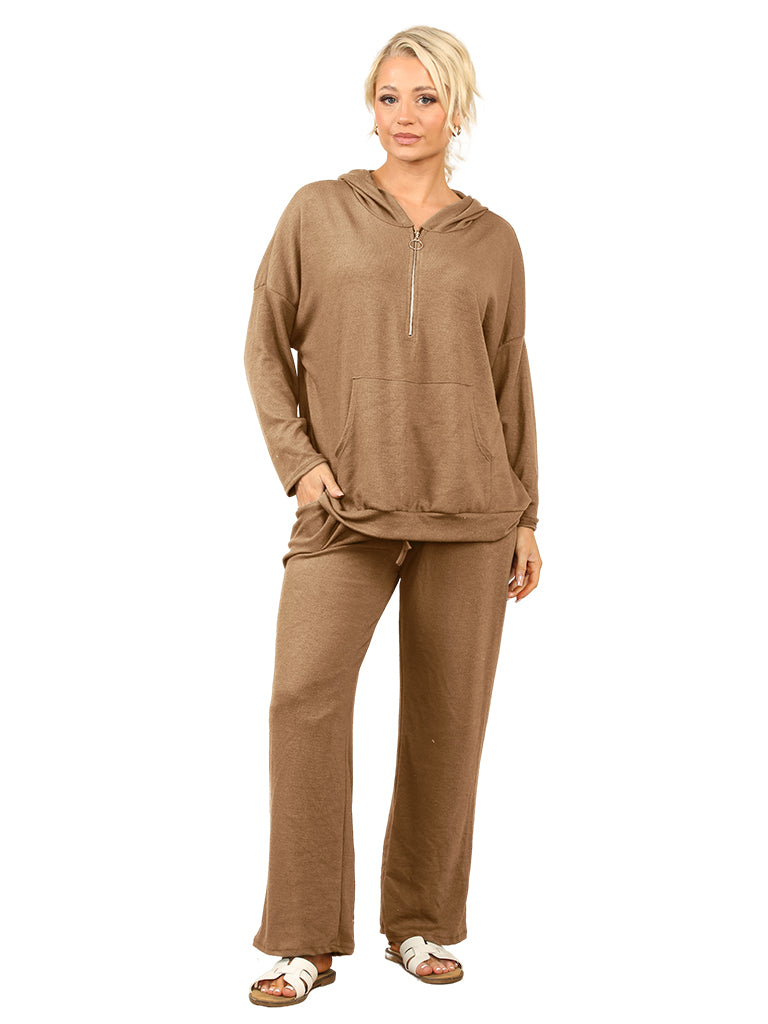 Women's wholesale jogger set with hooded zip-up top and straight leg jogger trousers