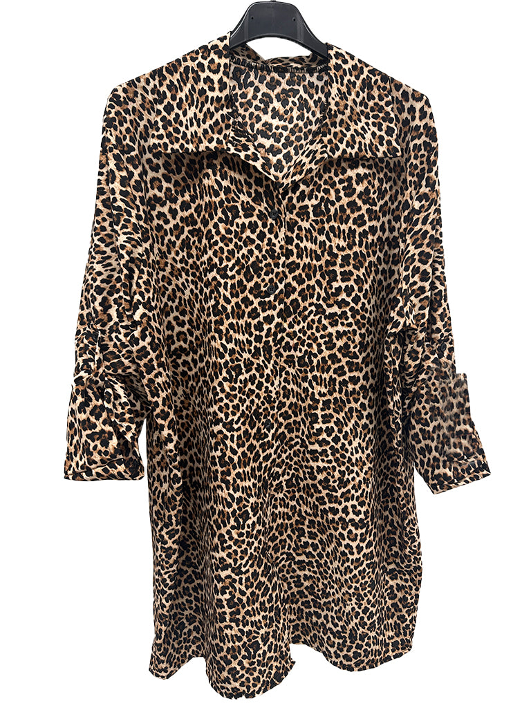 Women's wholesale lightweight animal print longline shirt, ideal for summer
