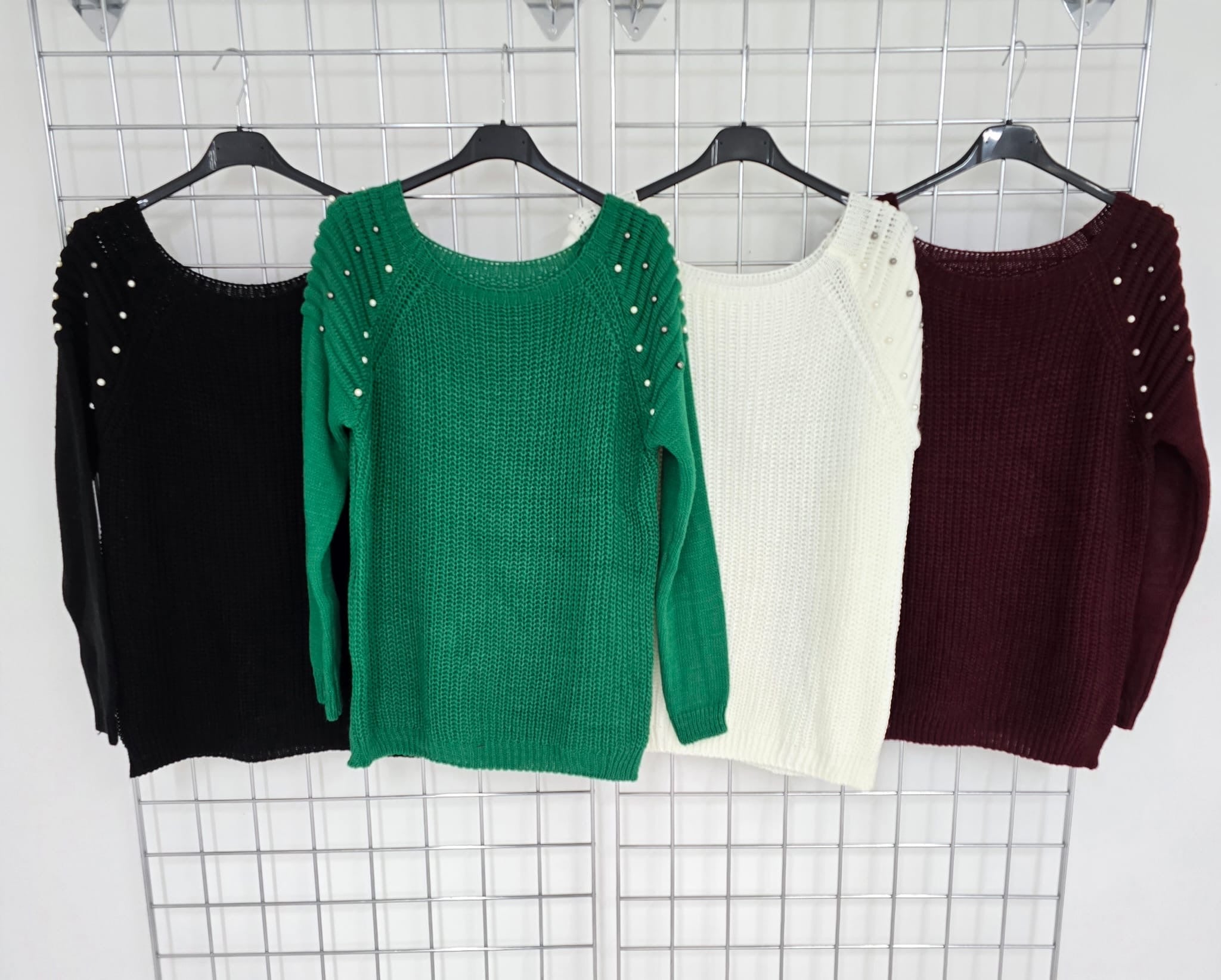 Women's wholesale pearl shoulder detail wool knit jumper