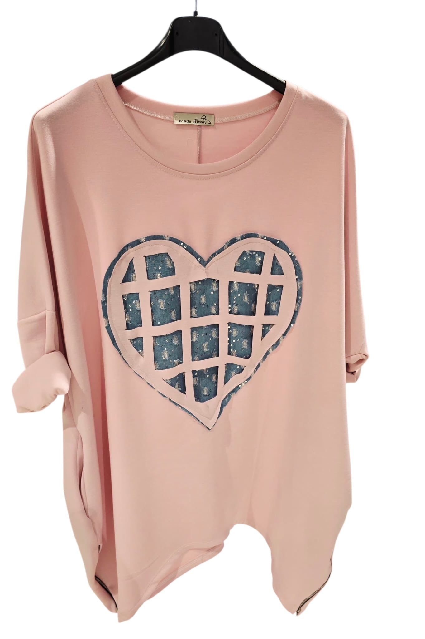 Dawn Heart Dip Hem Top