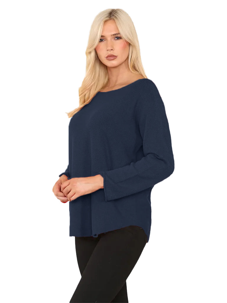 Women's wholesale soft knit jumper with round neck and long sleeves, crafted from a warm wool blend